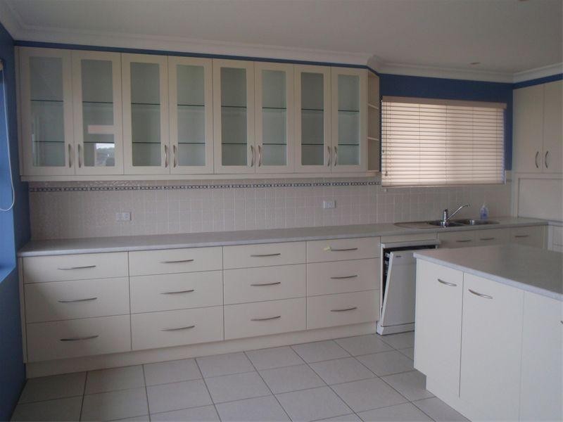 103 Little Lake Crescent, Warilla NSW 2528