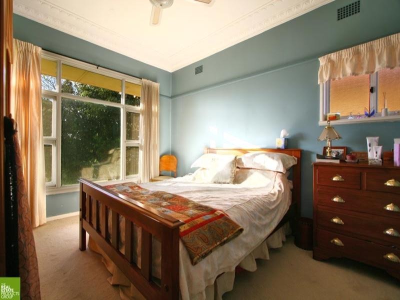 53 Lake Entrance Road, Warilla NSW 2528