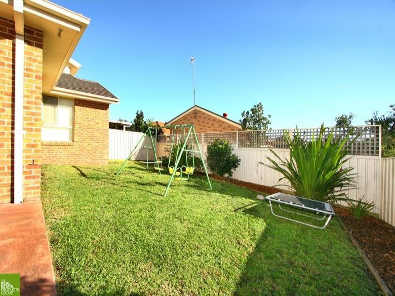 3/4 Panbula Place, Flinders NSW 2529
