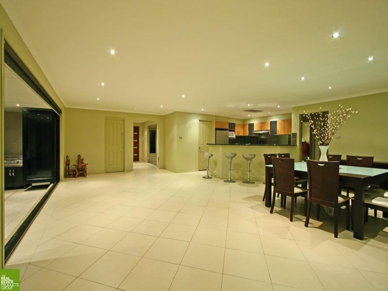 18 Melville Crescent, Shell Cove NSW 2529