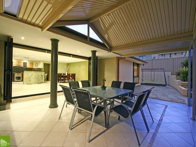 18 Melville Crescent, Shell Cove NSW 2529