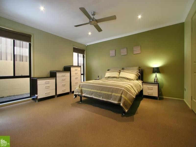 18 Melville Crescent, Shell Cove NSW 2529