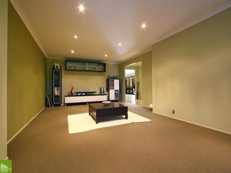 18 Melville Crescent, Shell Cove NSW 2529