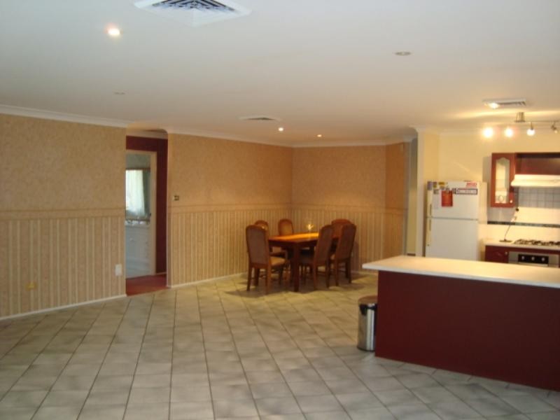 10 Downes Avenue, Albion Park NSW 2527