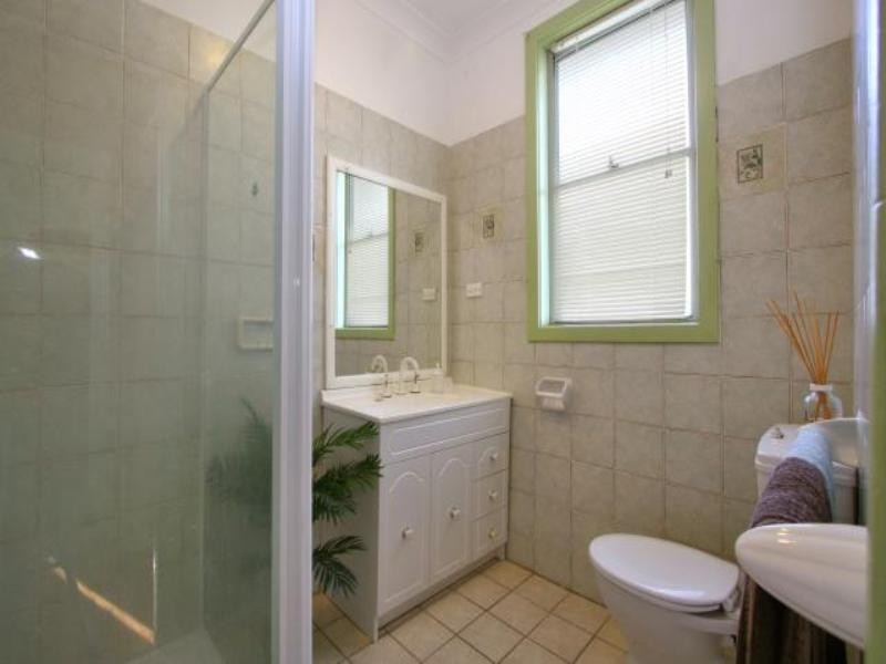 110 Shellharbour Road, Warilla NSW 2528
