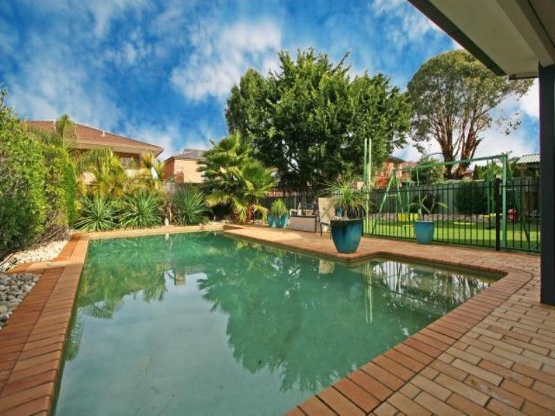 21 Coolawin Crescent, Shellharbour NSW 2529