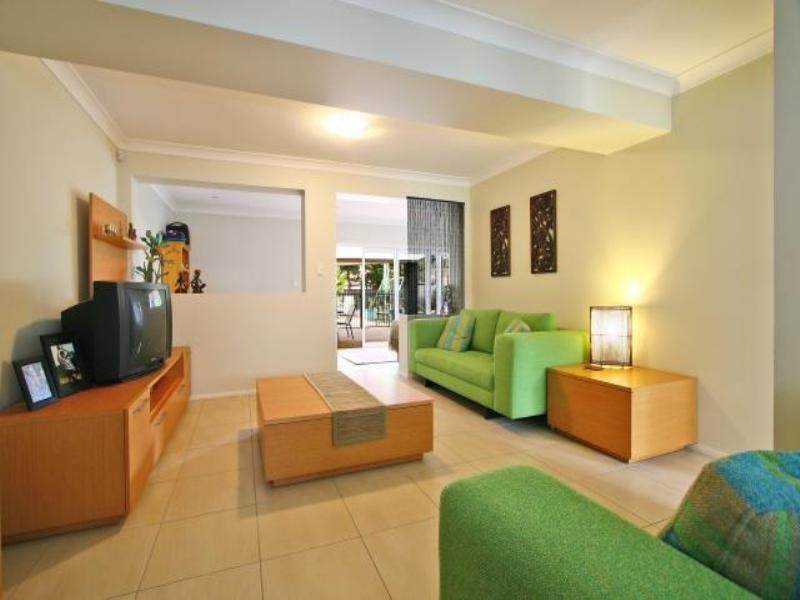 21 Coolawin Crescent, Shellharbour NSW 2529