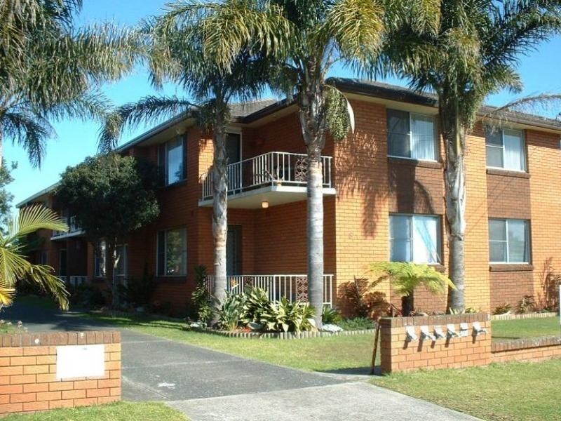 3/8 Peterborough Avenue, Lake Illawarra NSW 2528