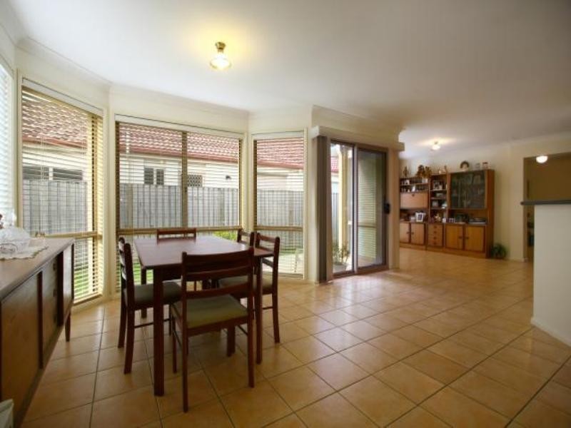 96 North Terrace, Dapto NSW 2530