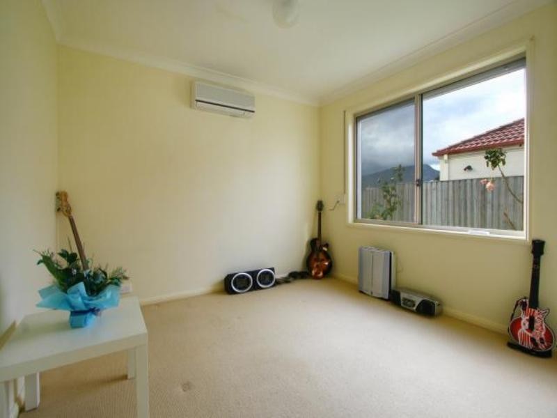 96 North Terrace, Dapto NSW 2530