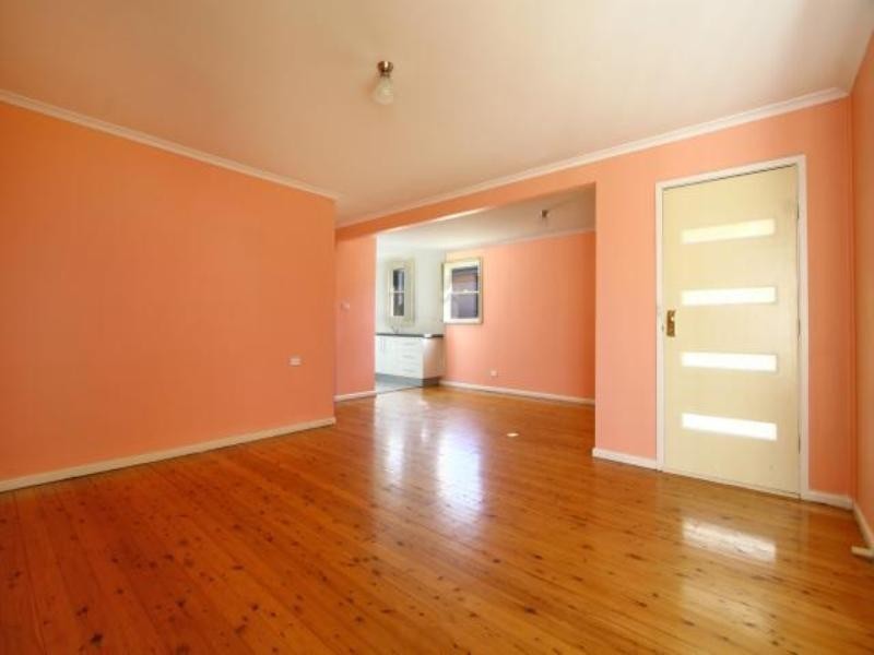 32 Freeman Parade, Mount Warrigal NSW 2528