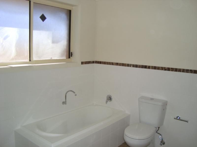 2/28 Wentworth Street, Oak Flats NSW 2529