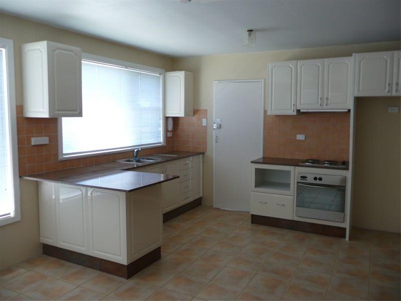 2/13 Entrance Street, Lake Illawarra NSW 2528