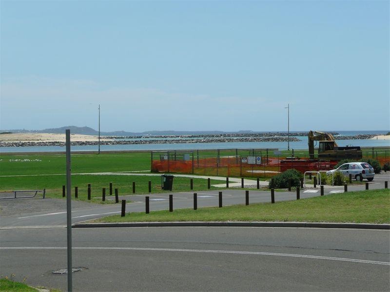 2/13 Entrance Street, Lake Illawarra NSW 2528