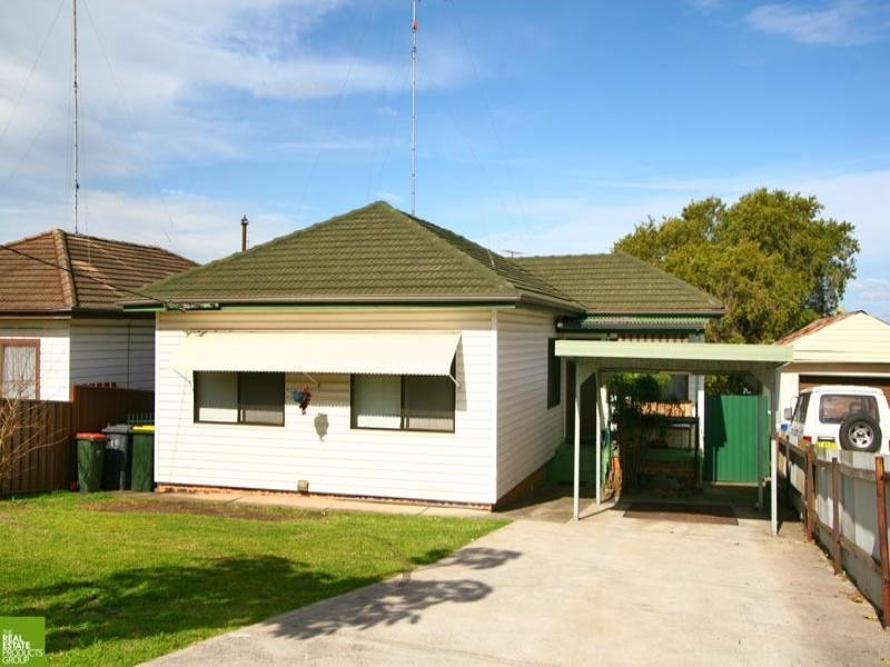 39 Bent Street, Warrawong NSW 2502