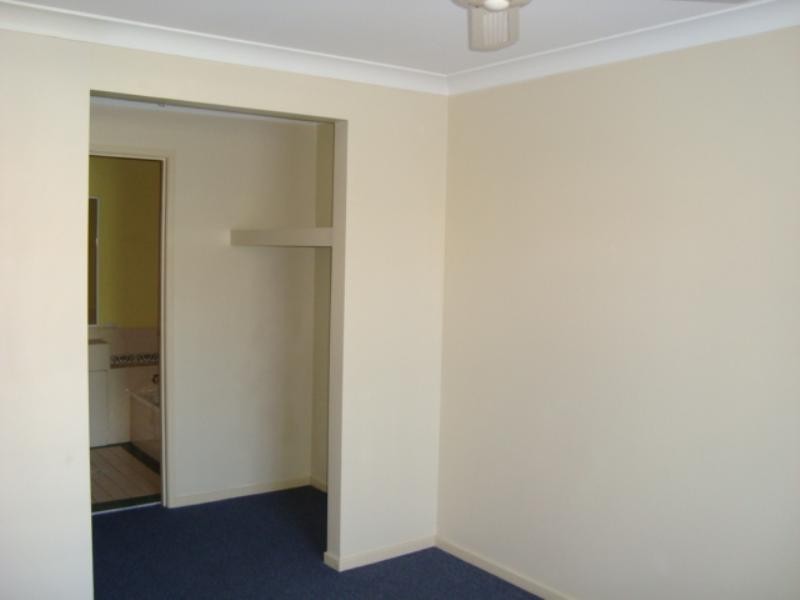 1 Brou Place, Flinders NSW 2529