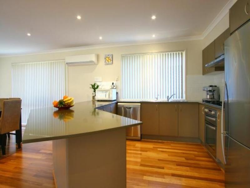 6 Bassett Street, Flinders NSW 2529