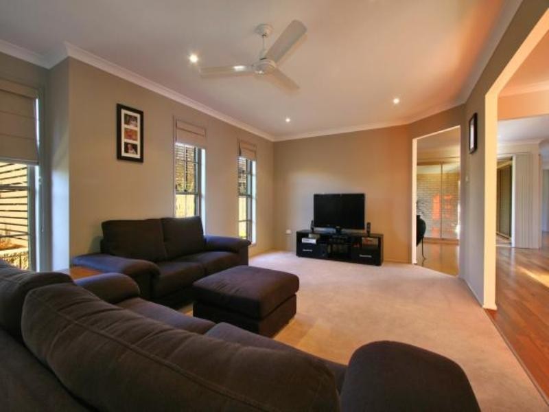 6 Bassett Street, Flinders NSW 2529