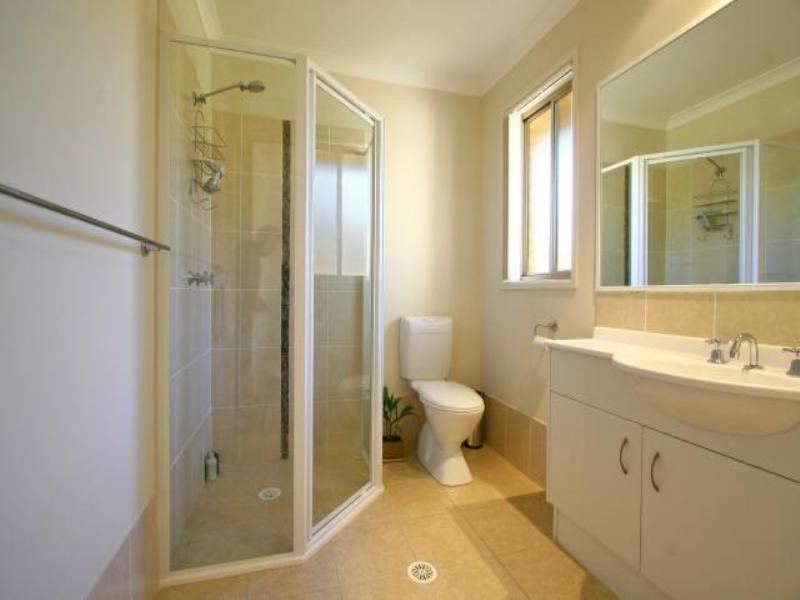 6 Bassett Street, Flinders NSW 2529