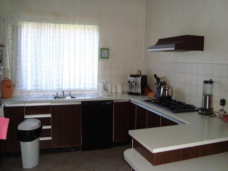 323 Princes Highway, Albion Park Rail NSW 2527