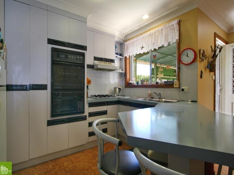 16 Fir Crescent, Albion Park Rail NSW 2527