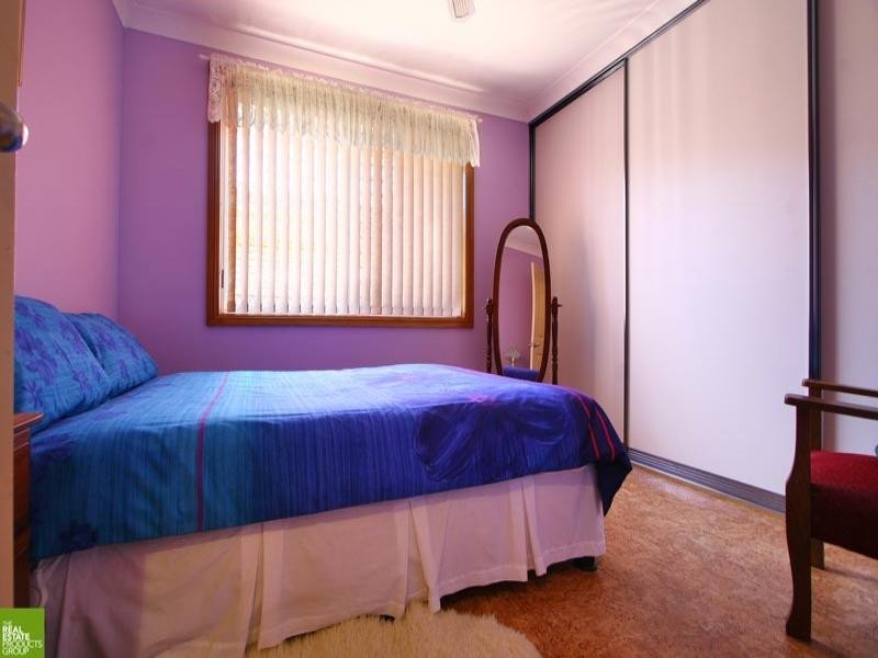 16 Fir Crescent, Albion Park Rail NSW 2527