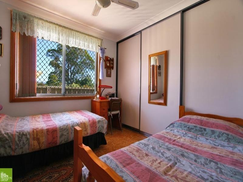 16 Fir Crescent, Albion Park Rail NSW 2527