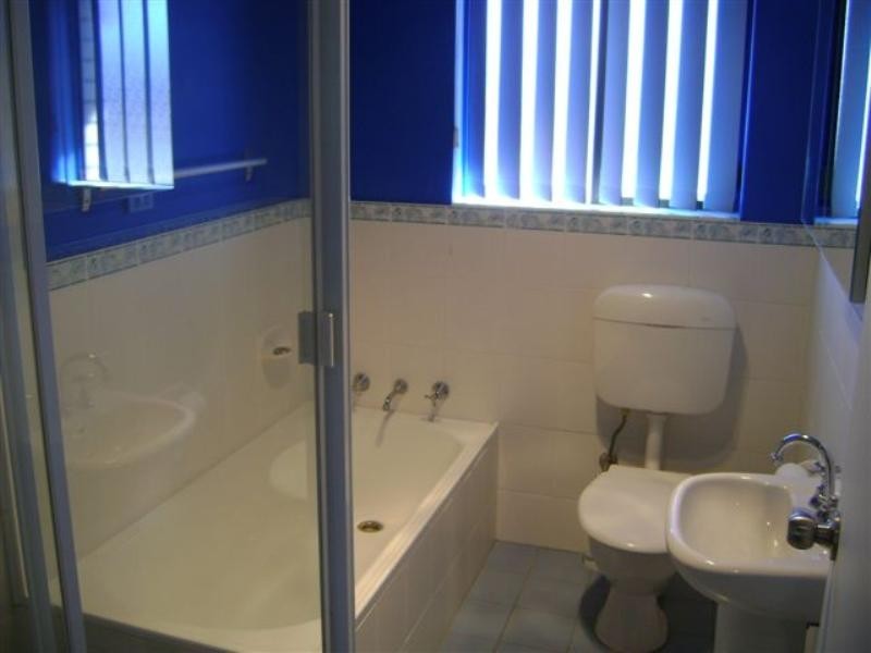 4/2C King Street, Lake Illawarra NSW 2528