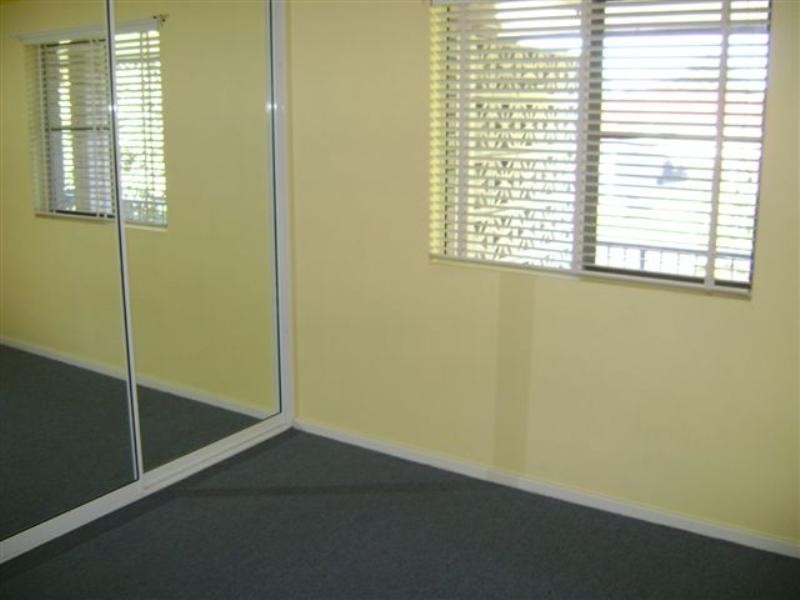 4/2C King Street, Lake Illawarra NSW 2528