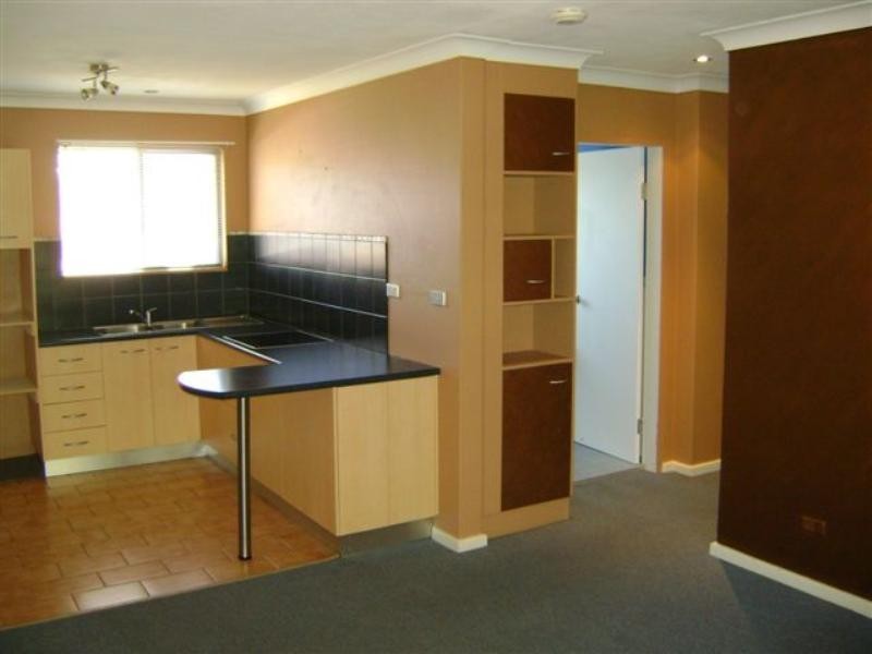 4/2C King Street, Lake Illawarra NSW 2528