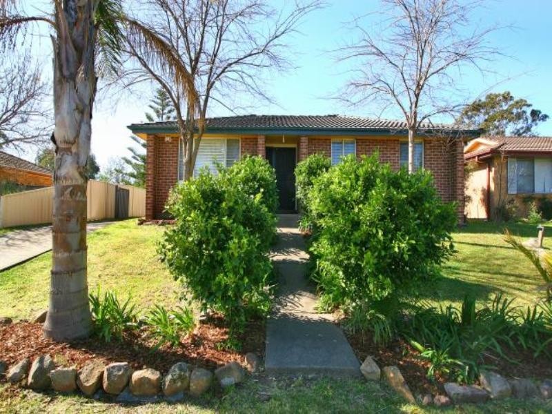 8 Mahogany Grove, Albion Park Rail NSW 2527