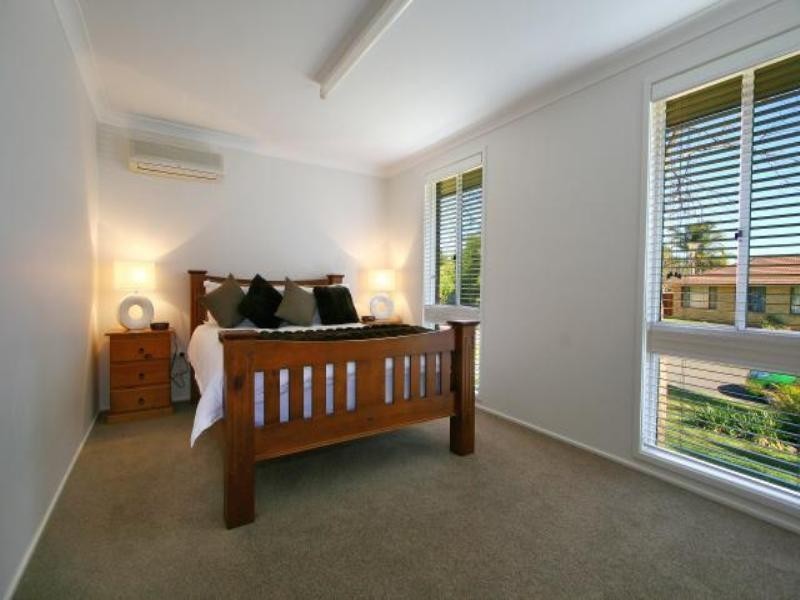 8 Mahogany Grove, Albion Park Rail NSW 2527