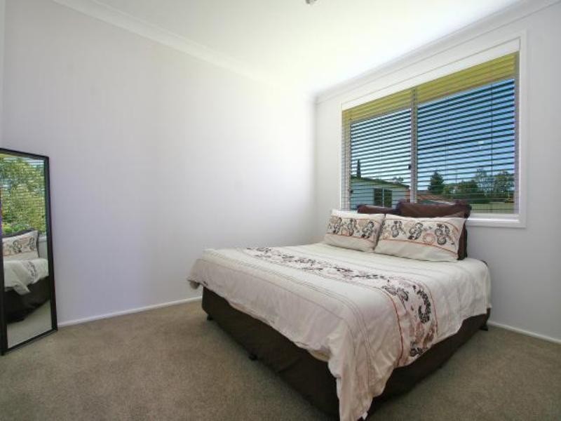 8 Mahogany Grove, Albion Park Rail NSW 2527