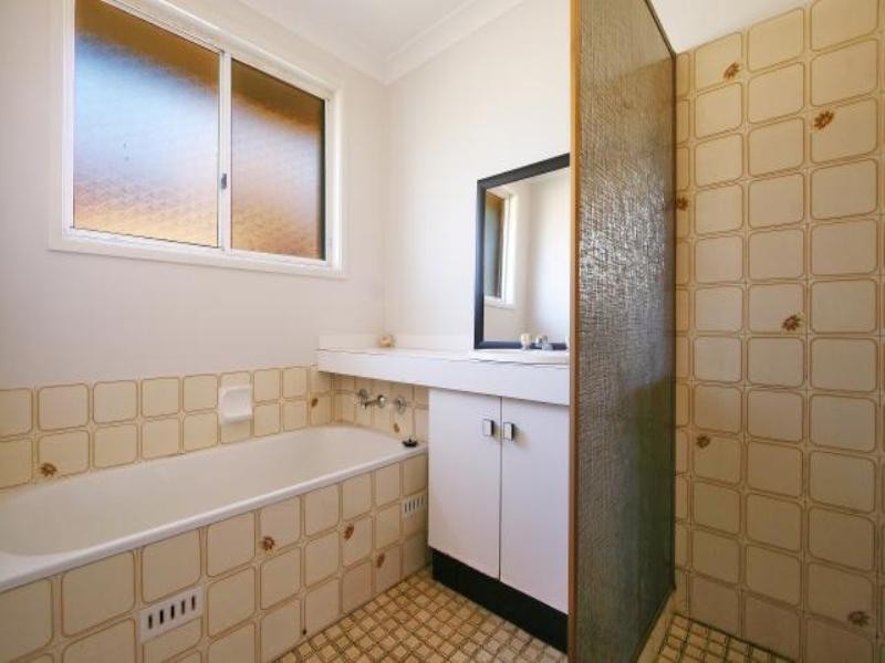 8 Mahogany Grove, Albion Park Rail NSW 2527