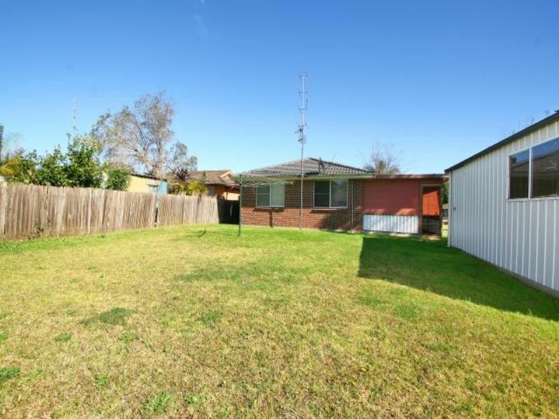 8 Mahogany Grove, Albion Park Rail NSW 2527