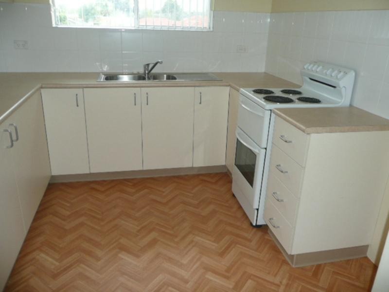 3/2 Gipps Crescent, Barrack Heights NSW 2528