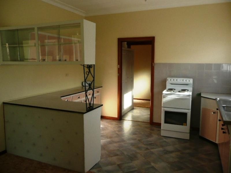 55 The Esplanade, Oak Flats NSW 2529