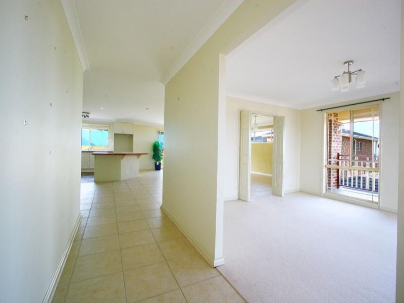 4 Yarle Crescent, Flinders NSW 2529