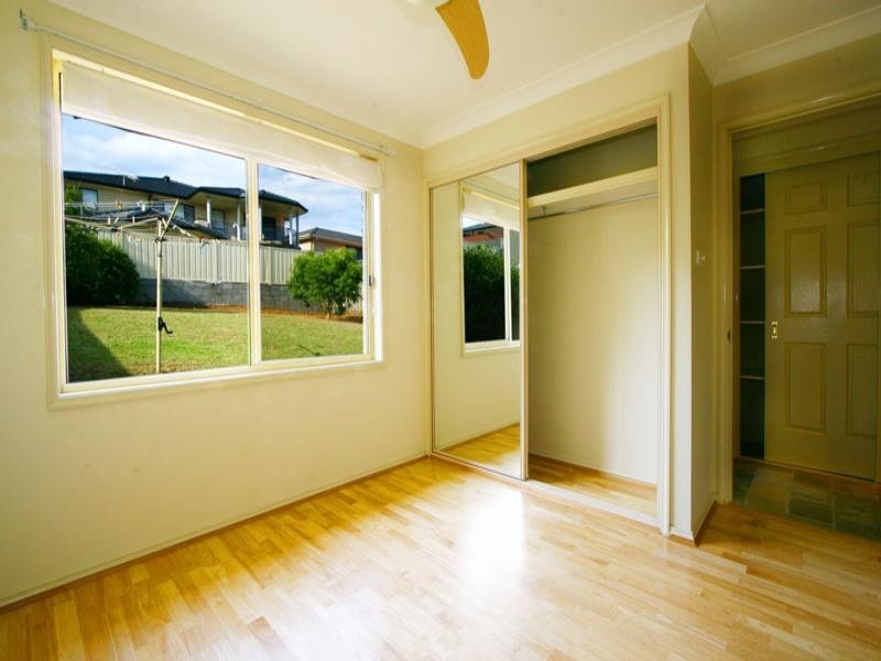 4 Yarle Crescent, Flinders NSW 2529