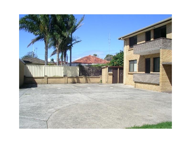 1/20-22 Lendine Street, Barrack Heights NSW 2528