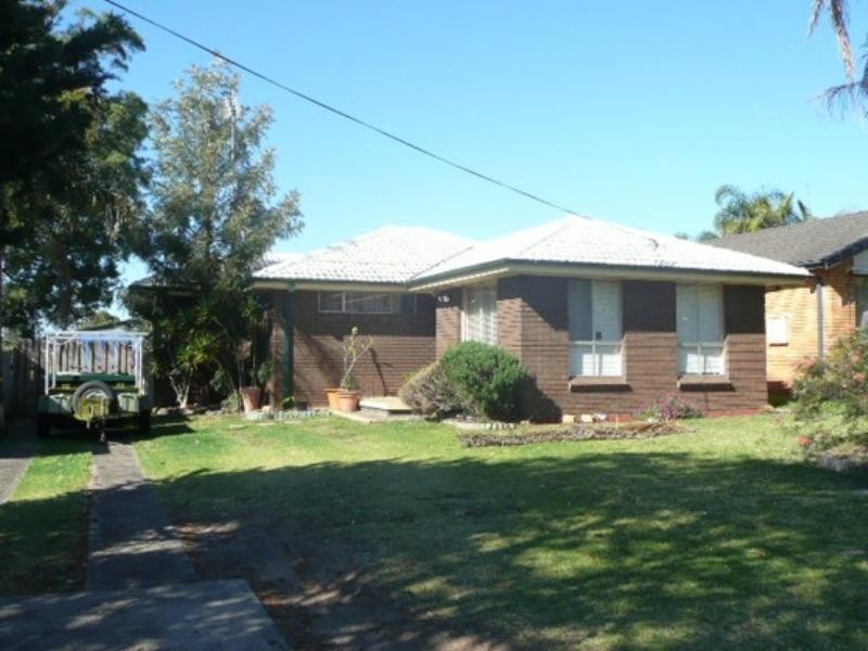 73 Captain Cook Drive, Barrack Heights NSW 2528