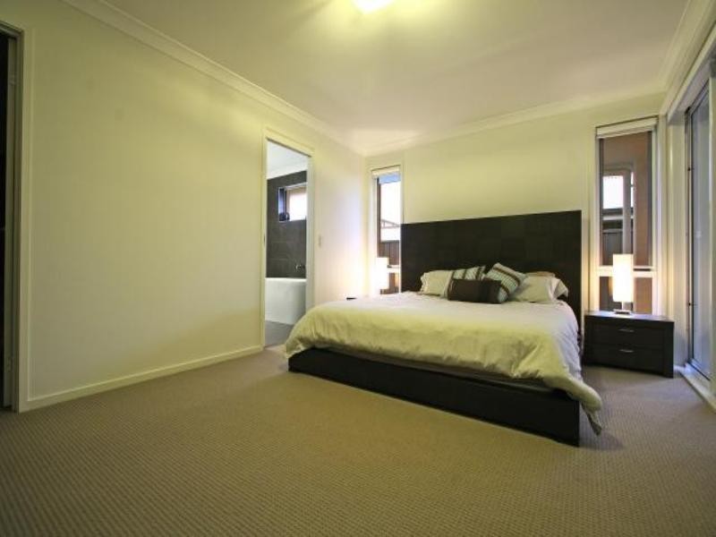 12 Spears Place, Horsley NSW 2530