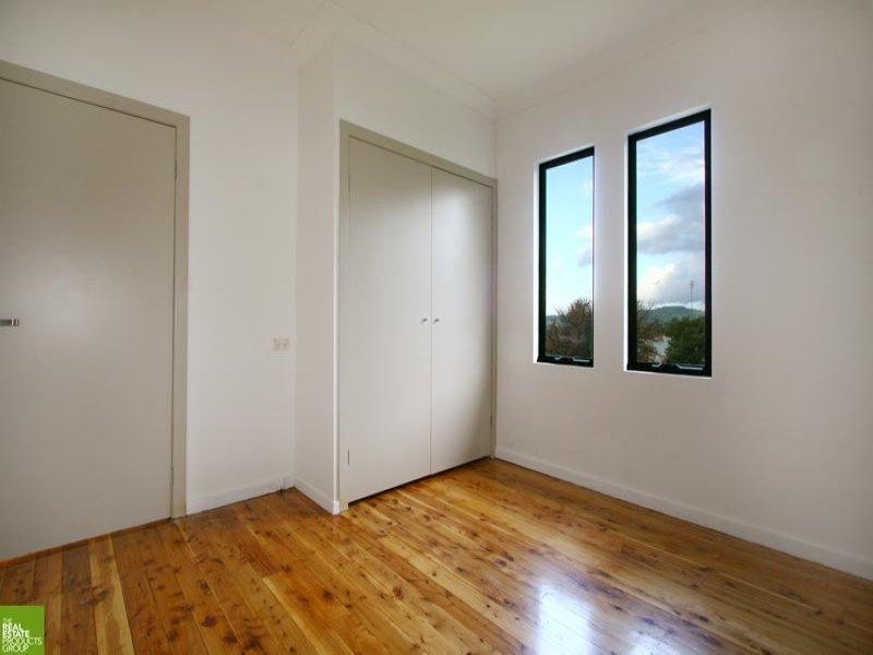 41 Rose Parade, Unanderra NSW 2526