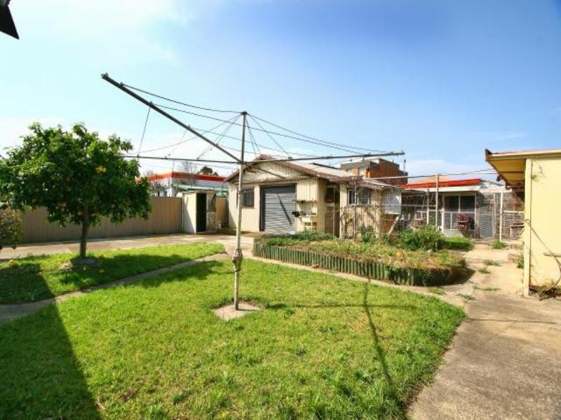 11 Antrim Avenue, Warilla NSW 2528