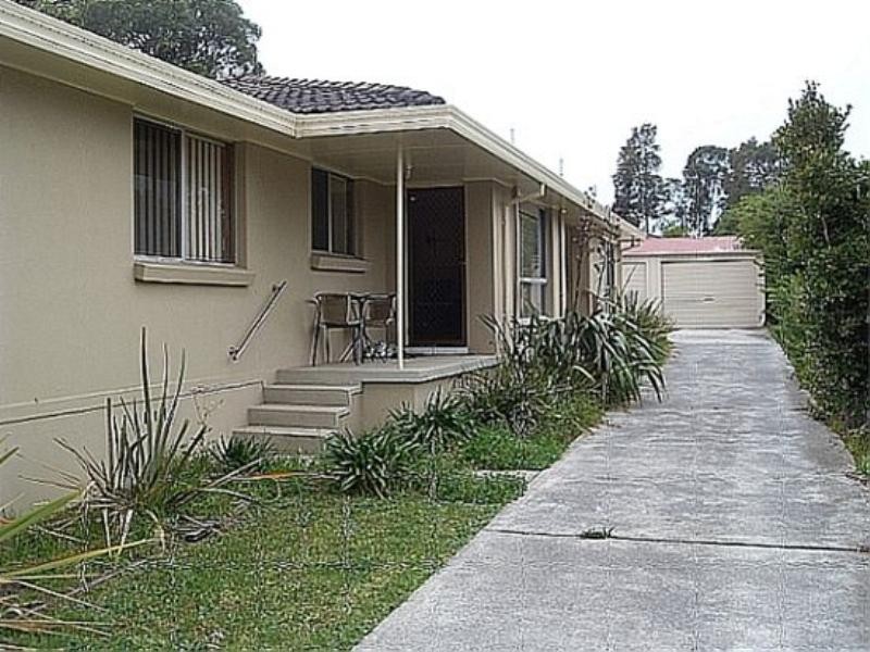 2/57 Parkes Street, Oak Flats NSW 2529