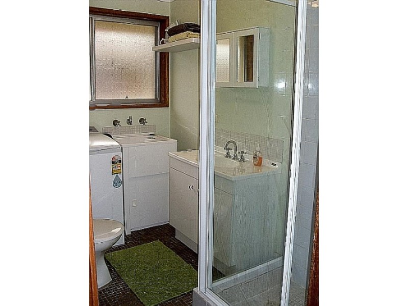 2/57 Parkes Street, Oak Flats NSW 2529