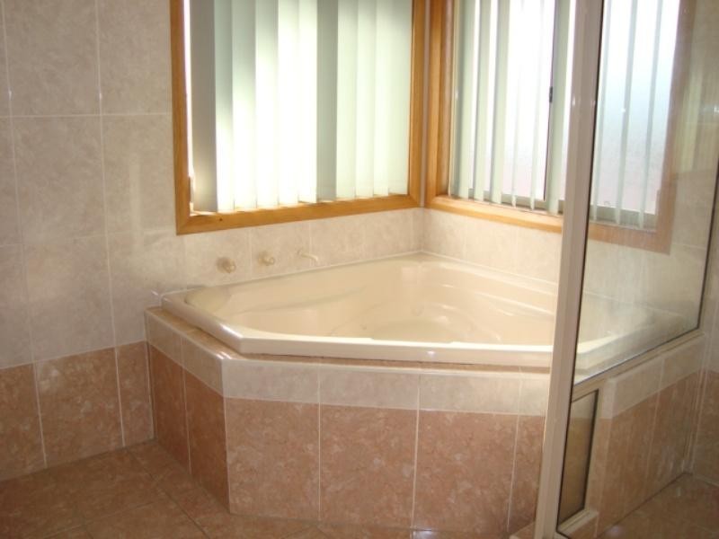 19 Byron Circuit, Flinders NSW 2529