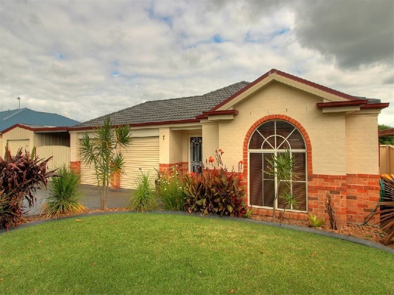 7 Stubbs Road, Albion Park NSW 2527