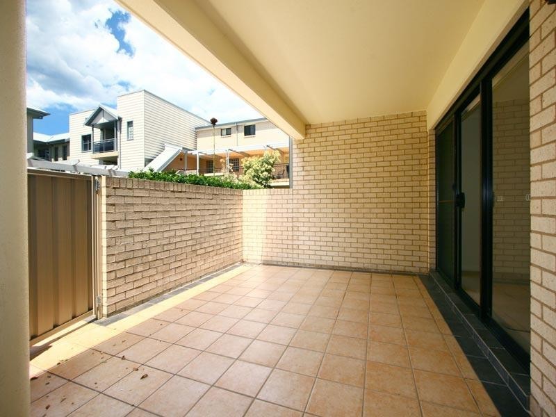 2/28 Addison Street, Shellharbour NSW 2529