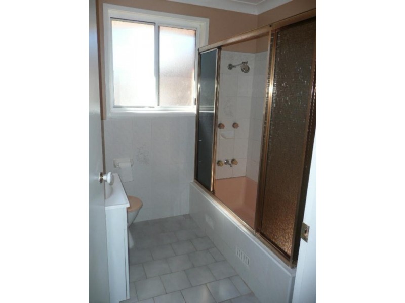 2/52 Bateman Avenue, Albion Park Rail NSW 2527